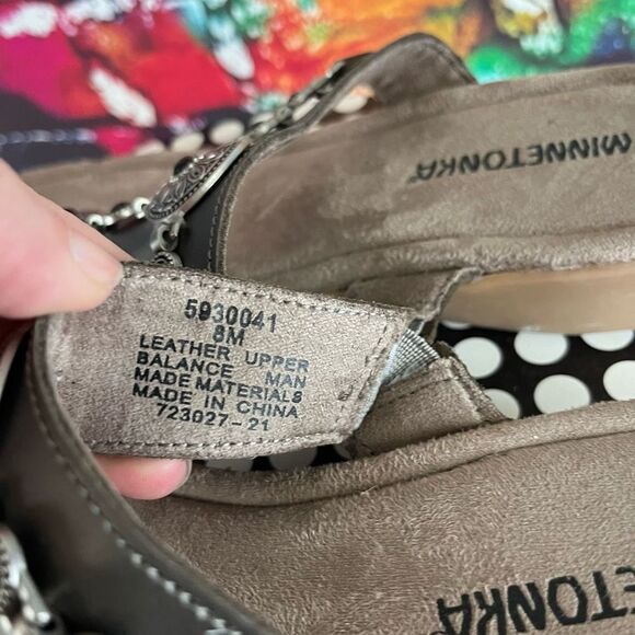 Minnetonka Metallic Silver Leather Upper Sandals Size 8 Medium - Picture 5 of 5